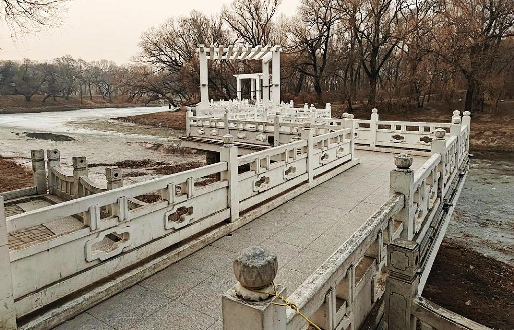 ÆëÆë¹þ¶ûÊÐÁúÉ³ÇøÁúɳ¹«Ô°¾ÅÇúÇÅ