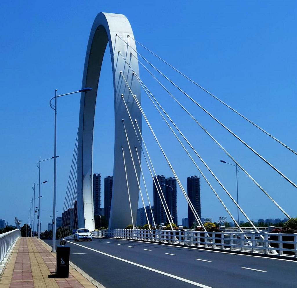 �ܳ�������·�糱����