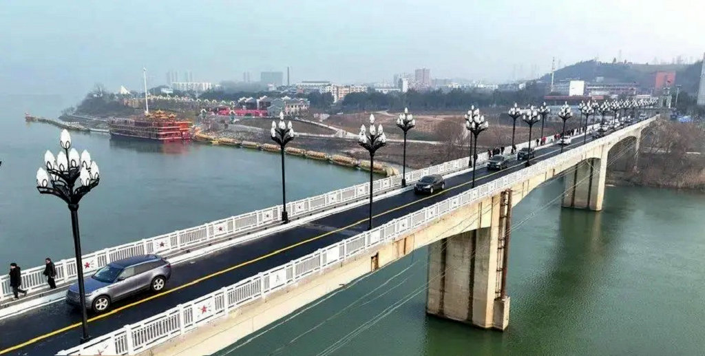 �������о��ݴ���