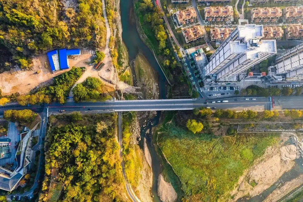 点军区江南大道卷桥河大桥