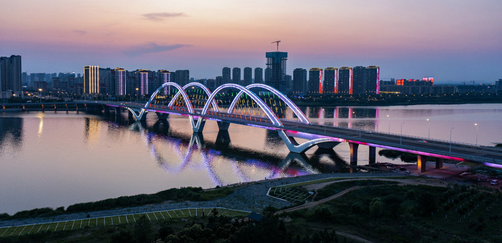 �������Ͼ�·�ʺӴ���