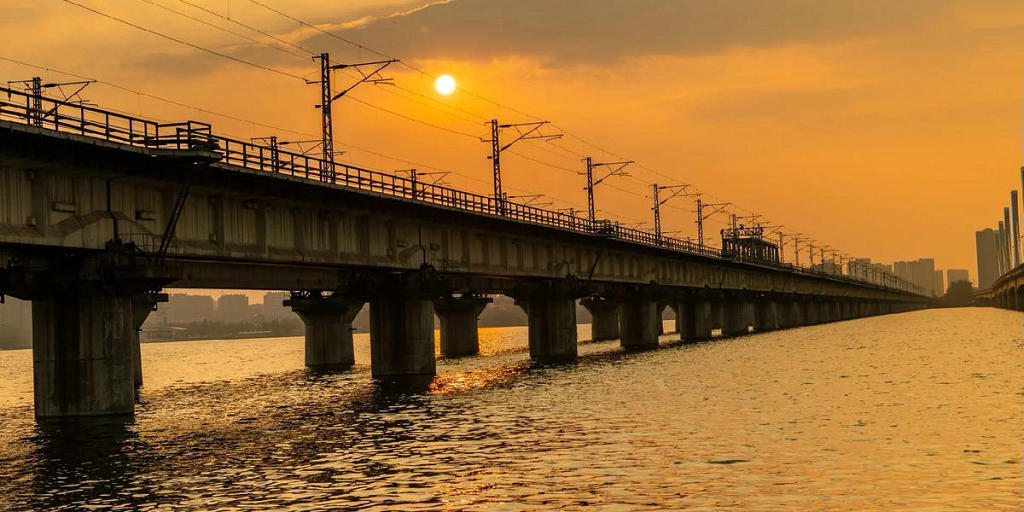 ��������Ȼ·�ʺ���·����