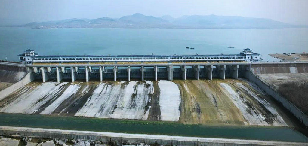 ��������ˮ���ʳǽֵ���ɽˮ�����բ��