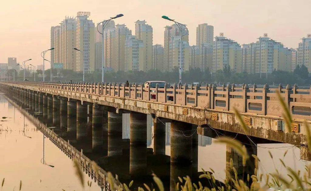 ��������ˮ���ʳǽֵ���Ԫ����