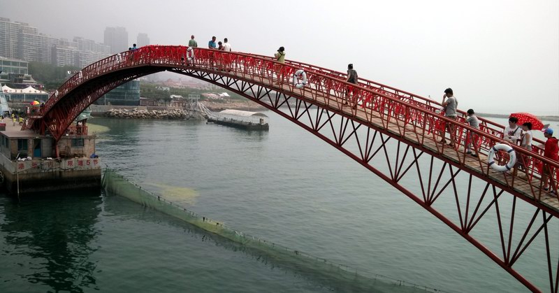 青岛市龙湾彩虹桥