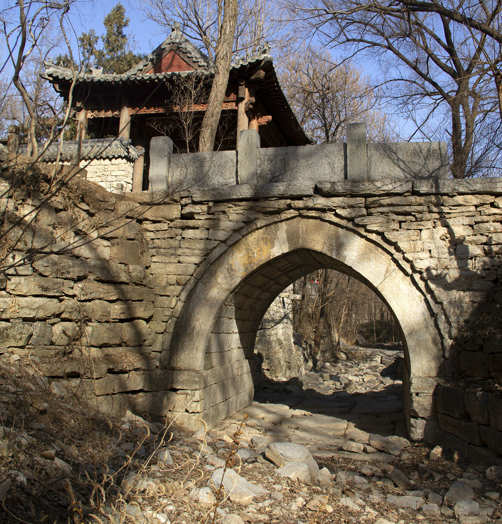 �����������ֵ��Ƿ���