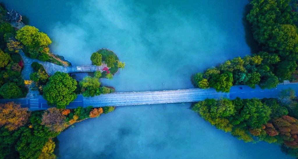 ��������������