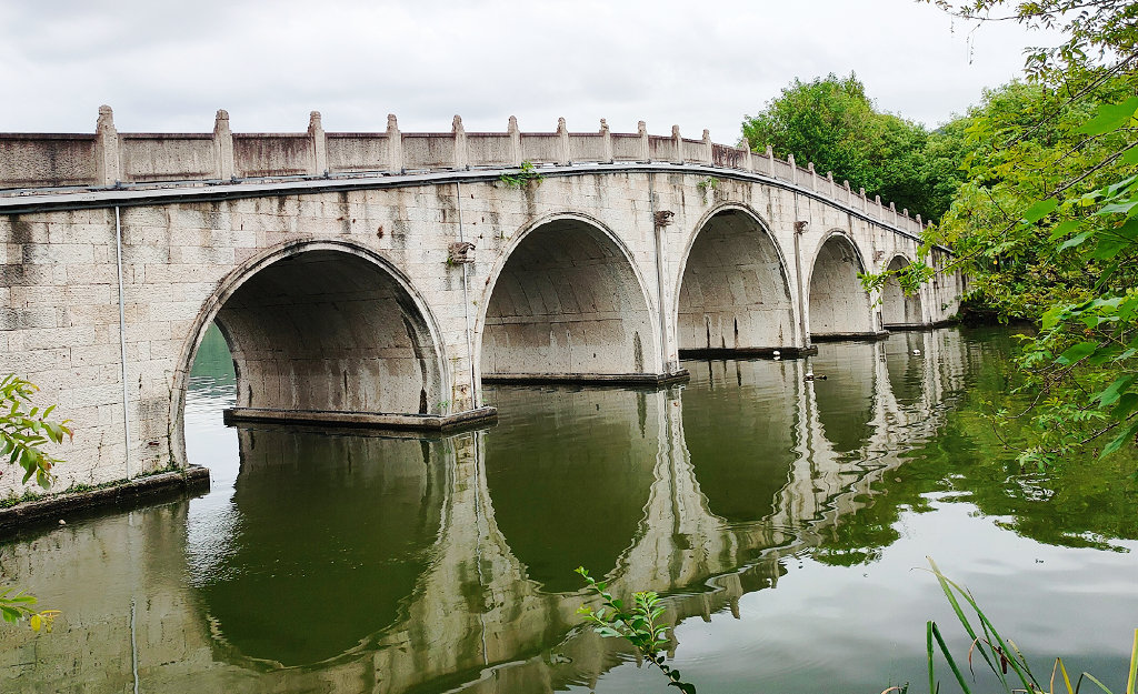 ��������������