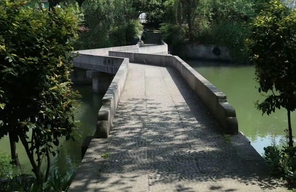 Խ������ɽ԰������