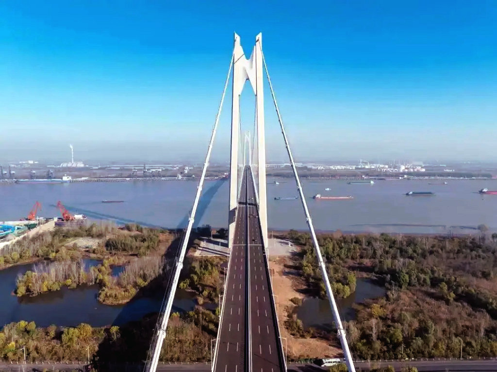 �Ͼ��������׳�������