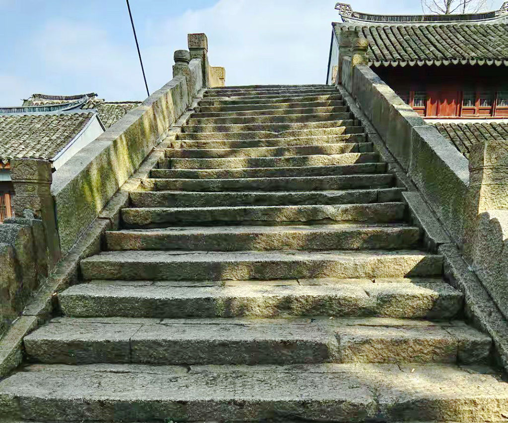 ��ɽ�аͳ��򾰸���