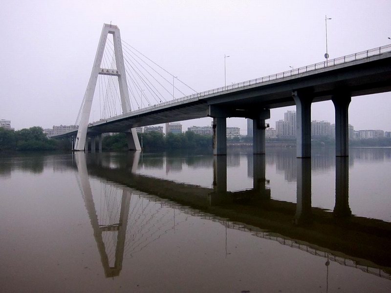 赣州市飞龙大桥