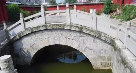 霍山县霍山文庙状元桥