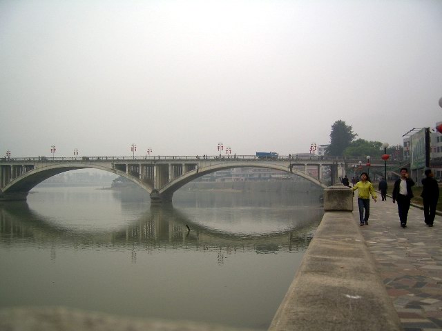 乐昌市府前桥