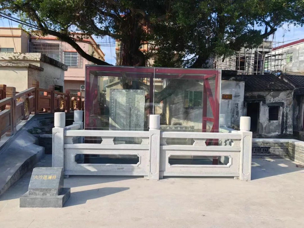 ������h����