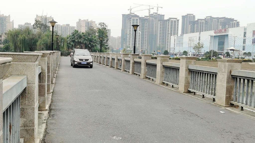 �ɶ��н������̵���