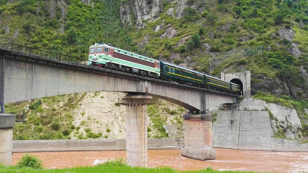 ϲ������ˮ�������