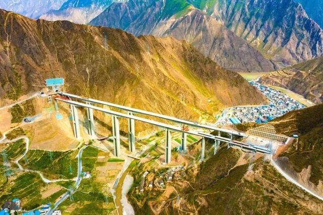 ���ؼ�ɽ�������Ӵ���