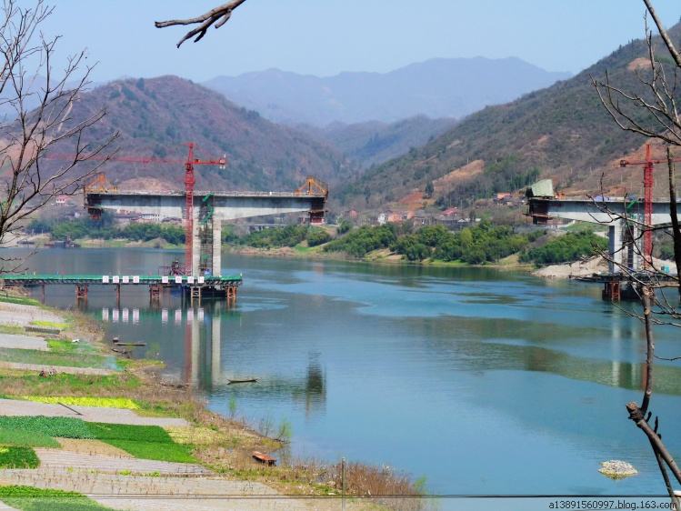 安康市石泉县高速连接线汉江大桥