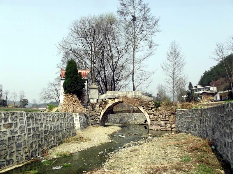 宁强县高寨子街道有容桥