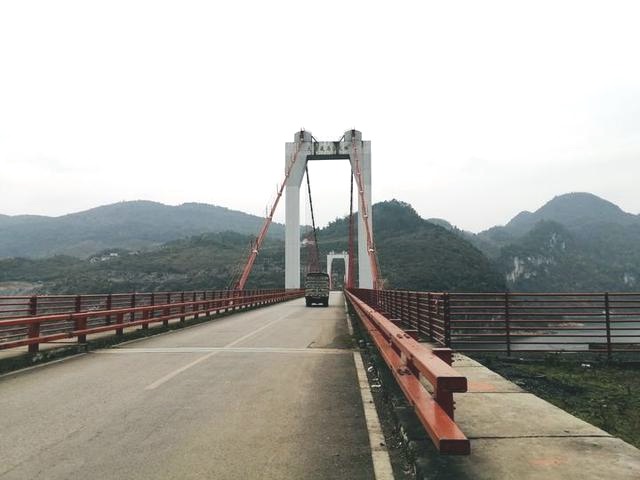贵州省大塘渡乌江大桥