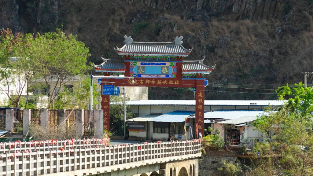 �����н𰲴���