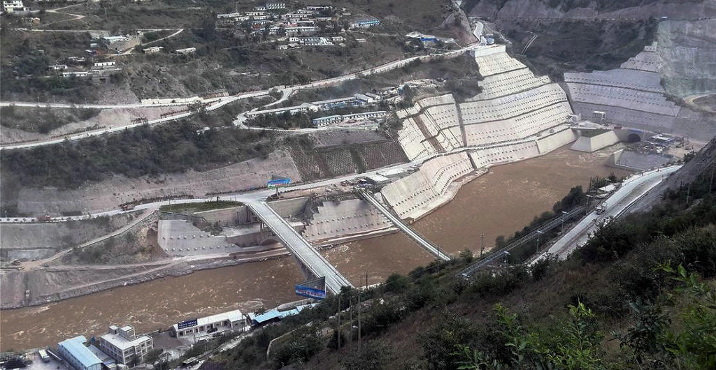 ŭ������ƺ��Ӫ����ƵǴ���