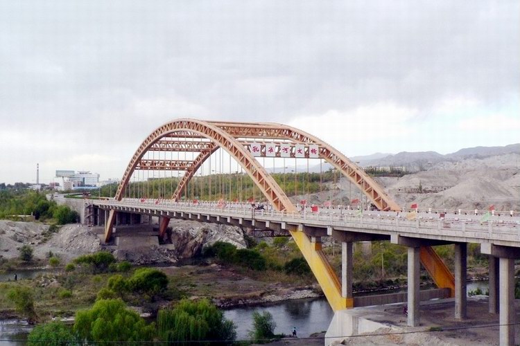 库尔勒市孔雀河大桥
