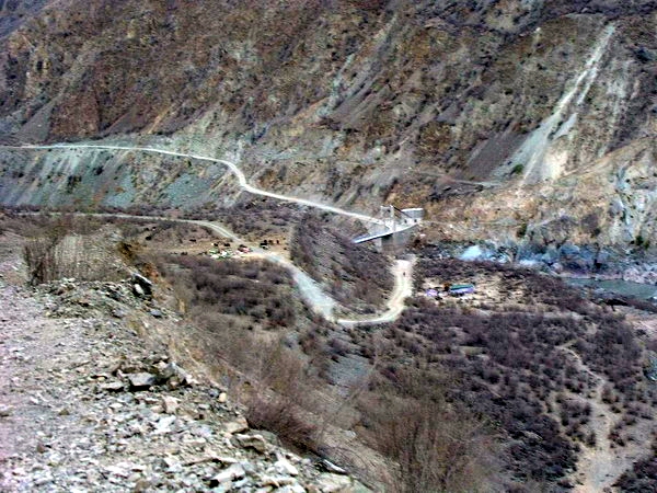 西藏羊拉登拉桥