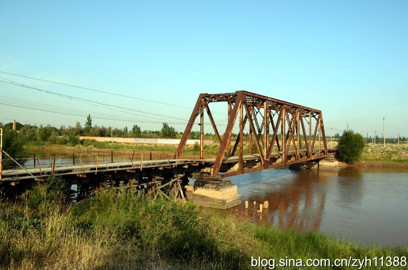 青铜峡市河西总干渠铁桥