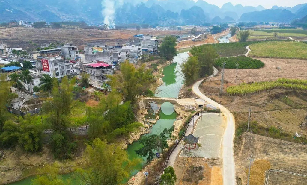 大化县贡川乡清坡石拱桥