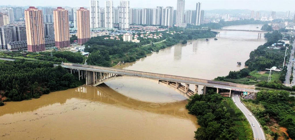 ������ĥ������