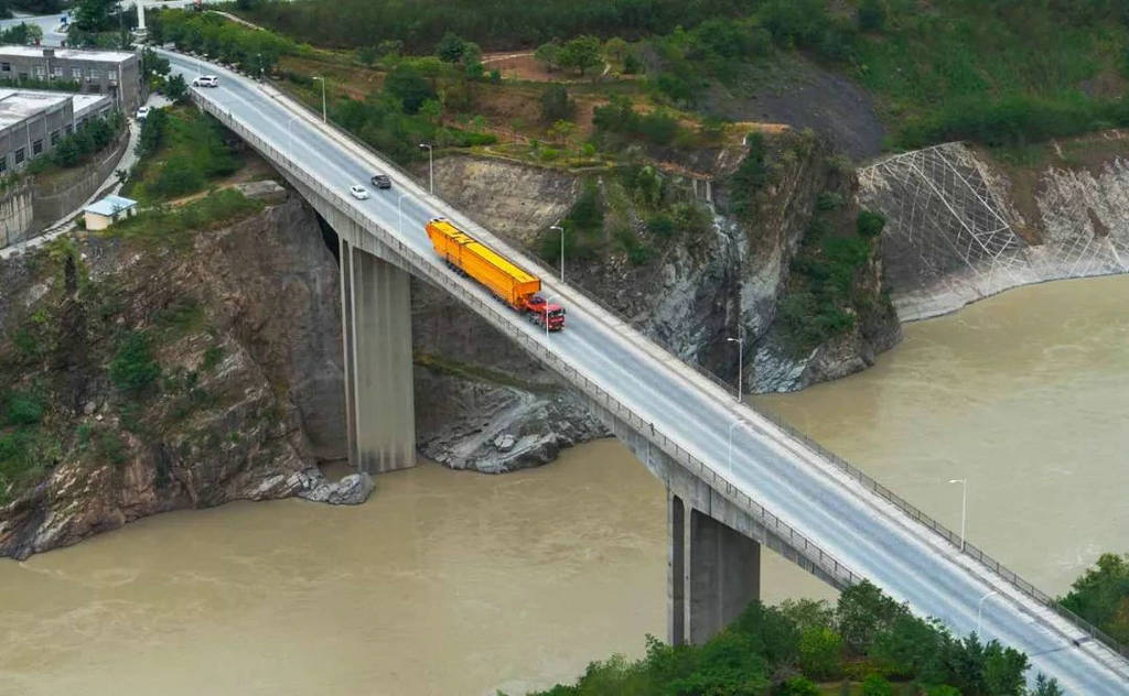 �׺�ˮ��վ1�����ý�ͨ��